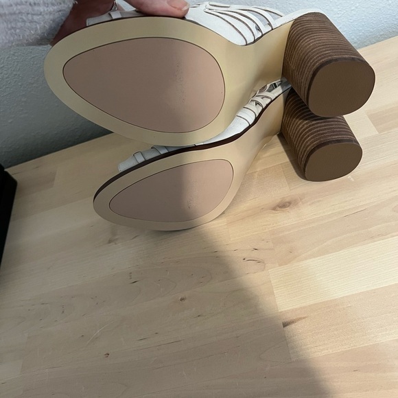 CASLON Women Sandal White Bone Nubuck Open Toe Stacked Heel Martin Buckle 12M - Picture 6 of 7